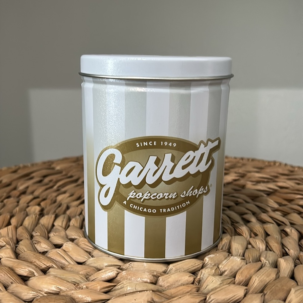 Beautiful Tin Box from Famous Chicago Pop Corn